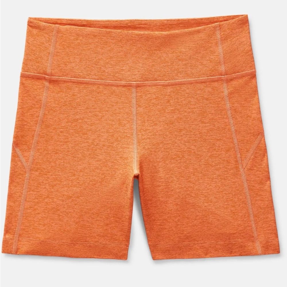 Outdoor Voices warmup 5” compression shorts